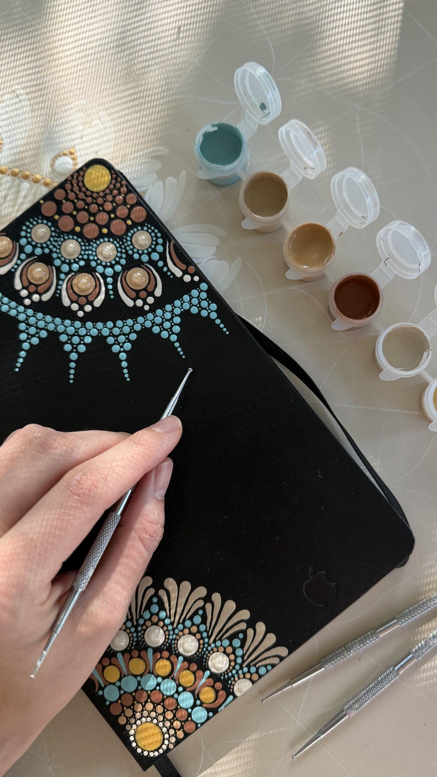 Mandala Dot Art: Notebook Covers